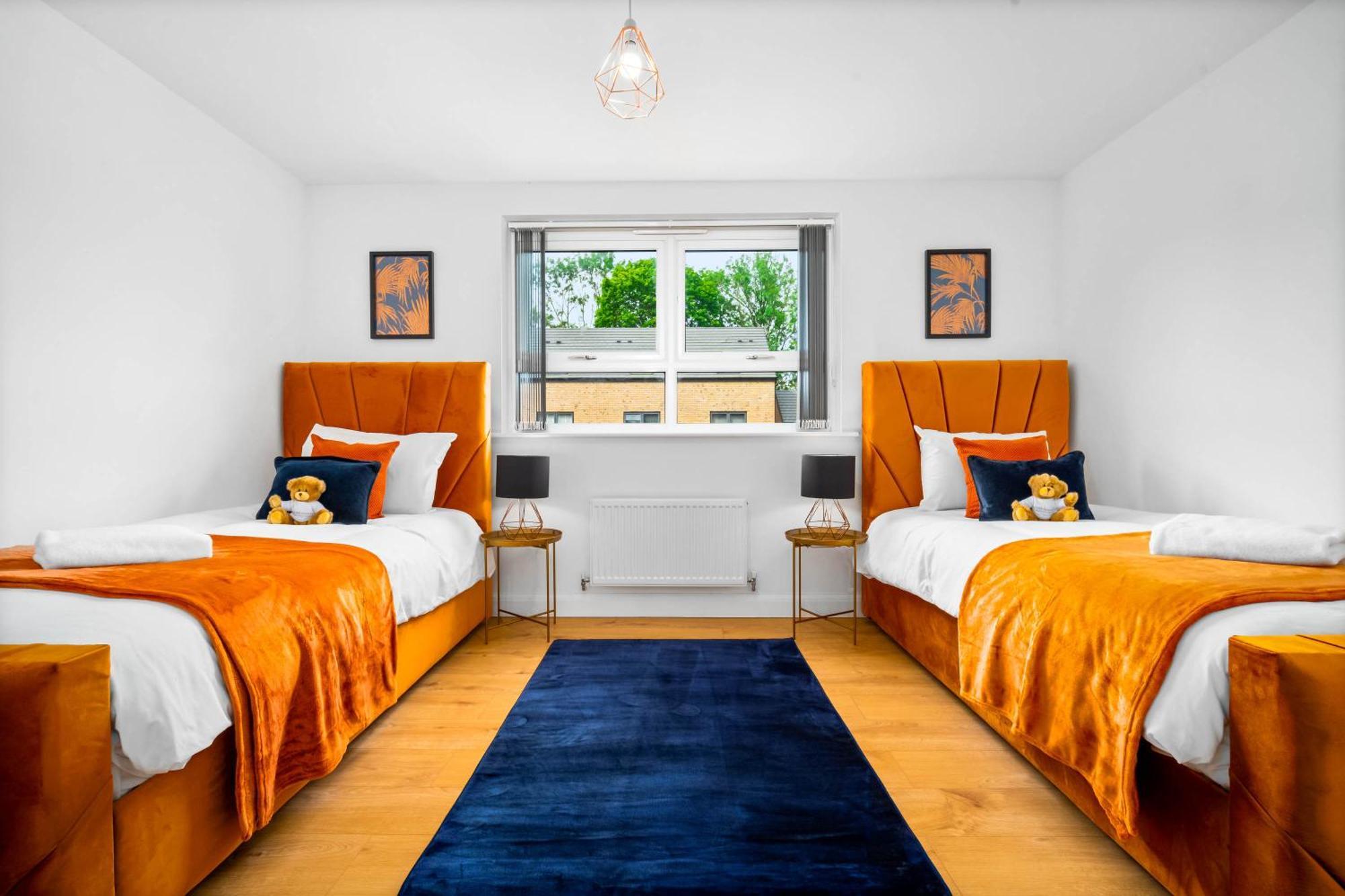 Luxury City Centre 5 Bed House With En-Suite, Bbq, On-Site Parking By Azura Nights 伯明翰 外观 照片