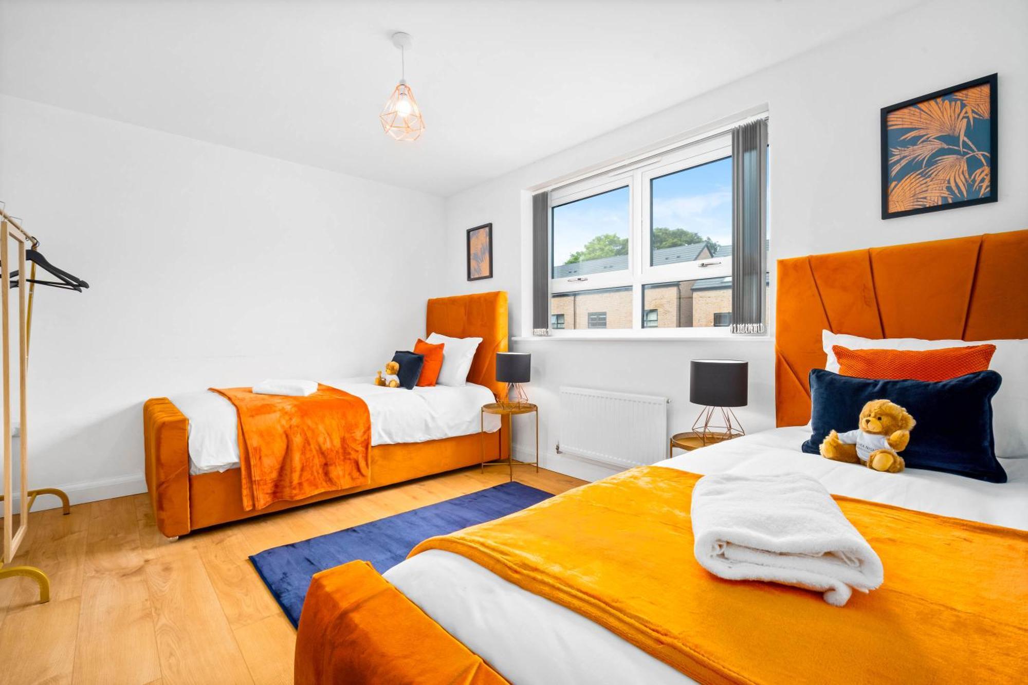 Luxury City Centre 5 Bed House With En-Suite, Bbq, On-Site Parking By Azura Nights 伯明翰 外观 照片