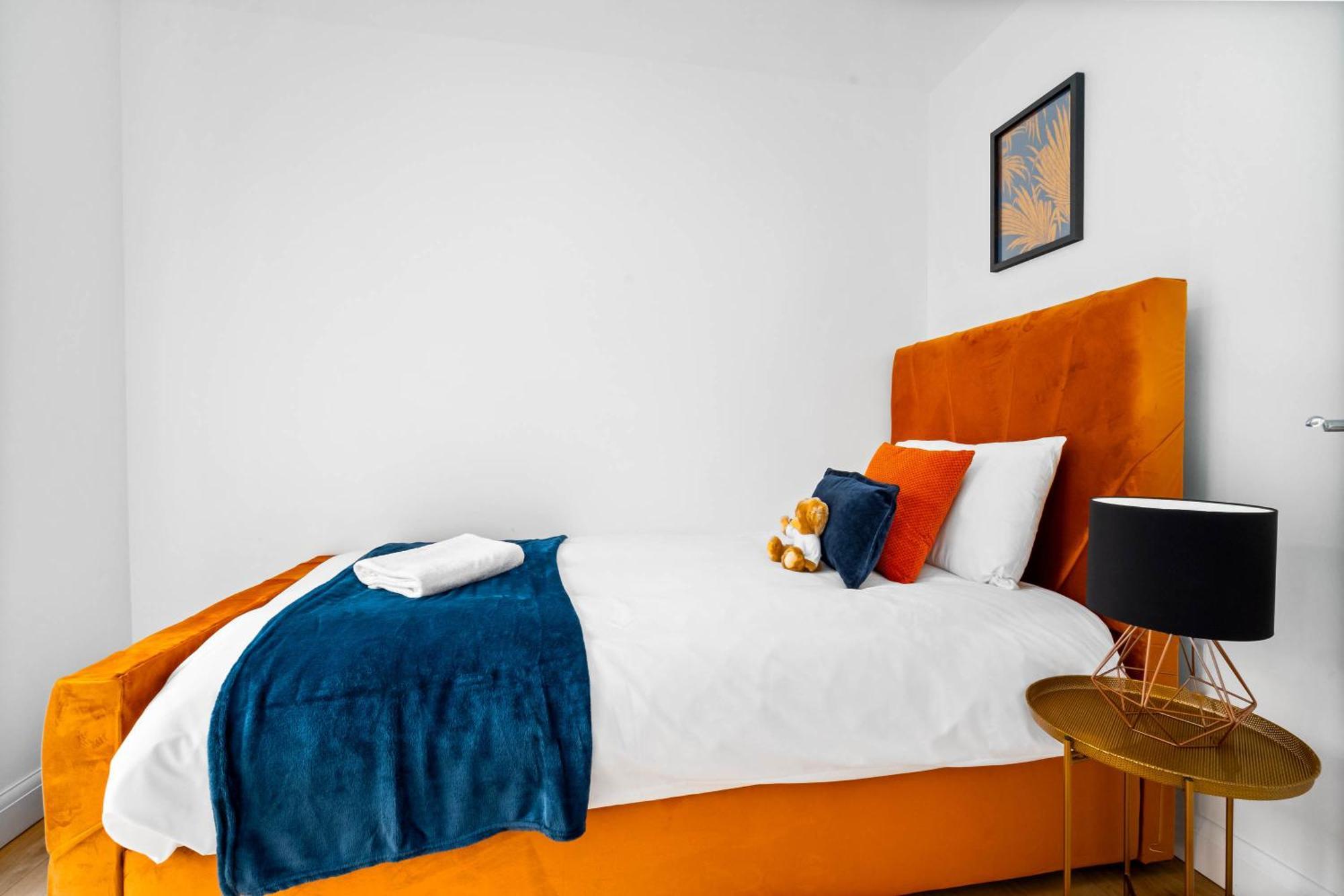 Luxury City Centre 5 Bed House With En-Suite, Bbq, On-Site Parking By Azura Nights 伯明翰 外观 照片
