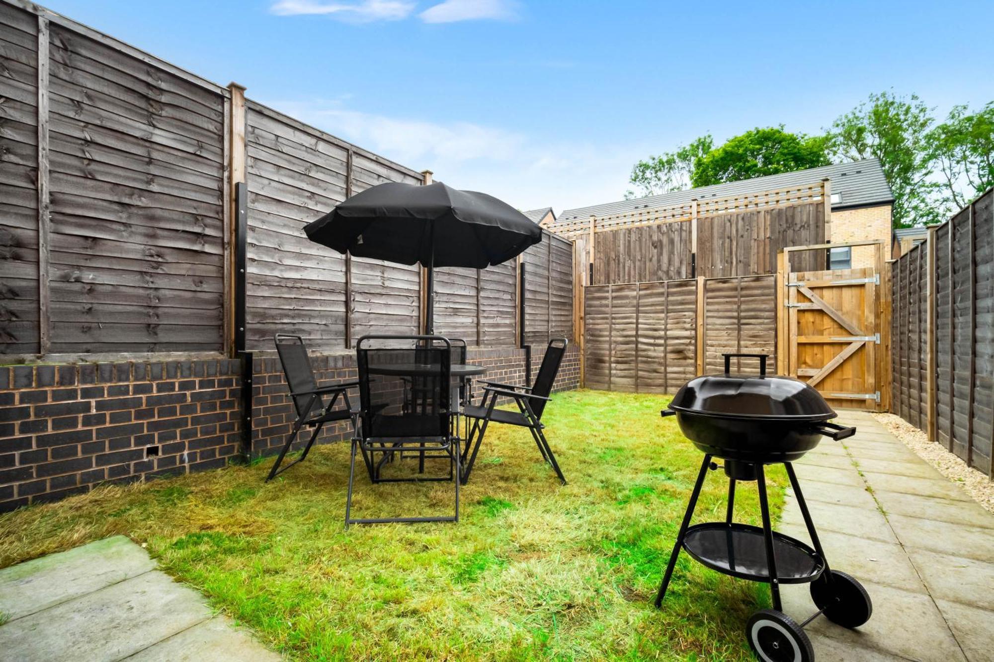 Luxury City Centre 5 Bed House With En-Suite, Bbq, On-Site Parking By Azura Nights 伯明翰 外观 照片